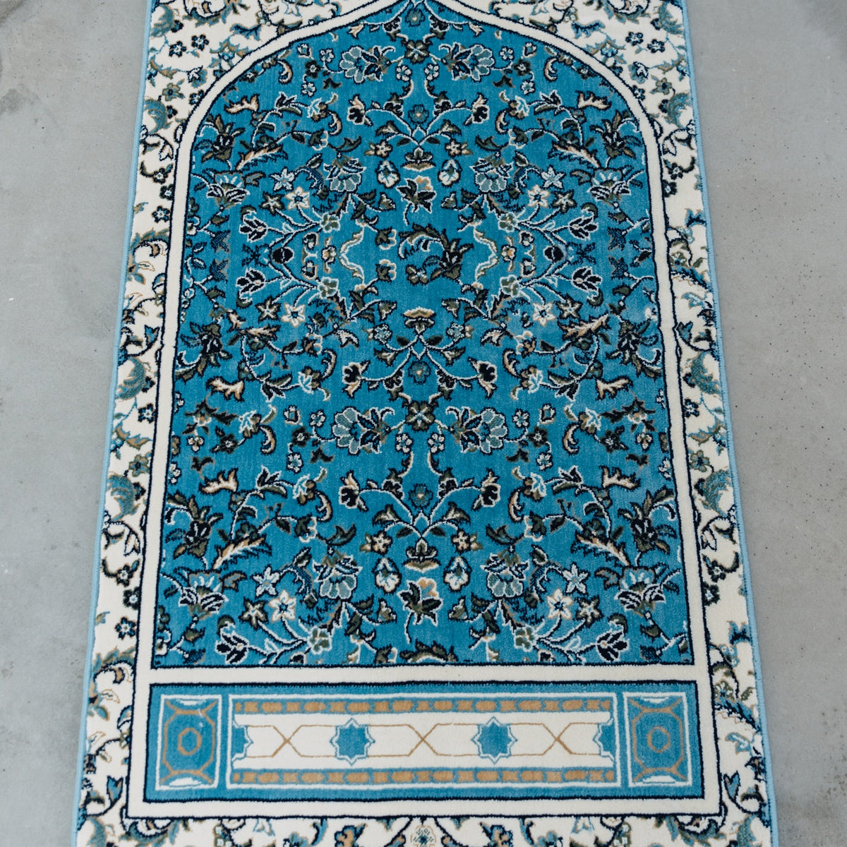 Made In Madinah Ultra Plush Prayer Mat - Sky Blue